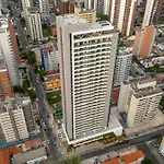 Studio Moderno Com Rooftop