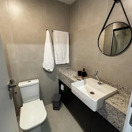 Moderno Com Rooftop